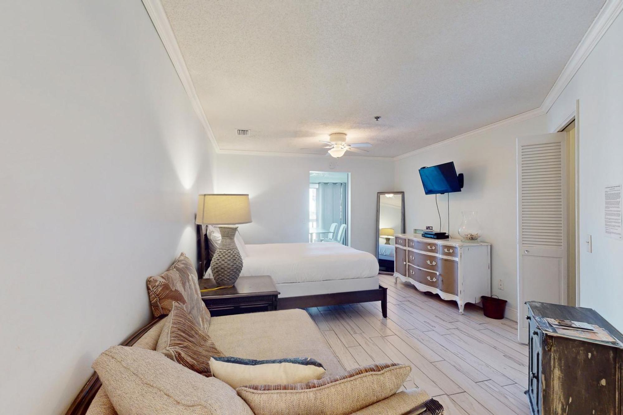 The Inn At St Thomas Square 1304A Upper Grand Lagoon Exterior photo
